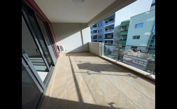 Location appartement au Point E