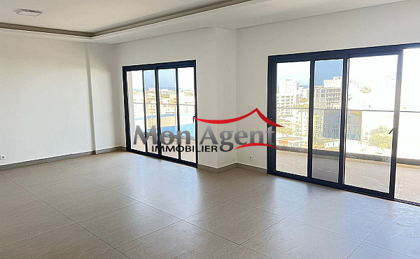 APPARTEMENT HAUT STANDING À LOUER – POINT E