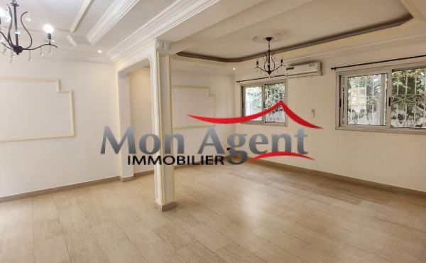 Villa 3 chambres à louer — Mermoz Cité Sonatel, Dakar