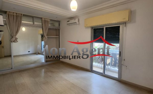 Villa 3 chambres à louer — Mermoz Cité Sonatel, Dakar