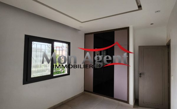 Villa 5 chambres avec piscine à louer — Les Mamelles, Dakar