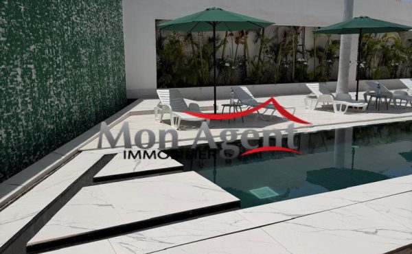 Villa de prestige 7 chambres avec piscine à louer — Virage, Dakar